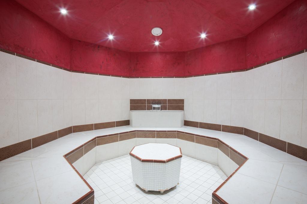 Hotel Magnus Тренчин Экстерьер фото