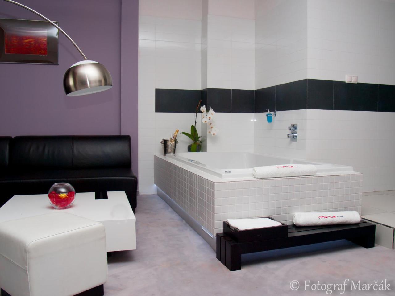 Hotel Magnus Тренчин Экстерьер фото