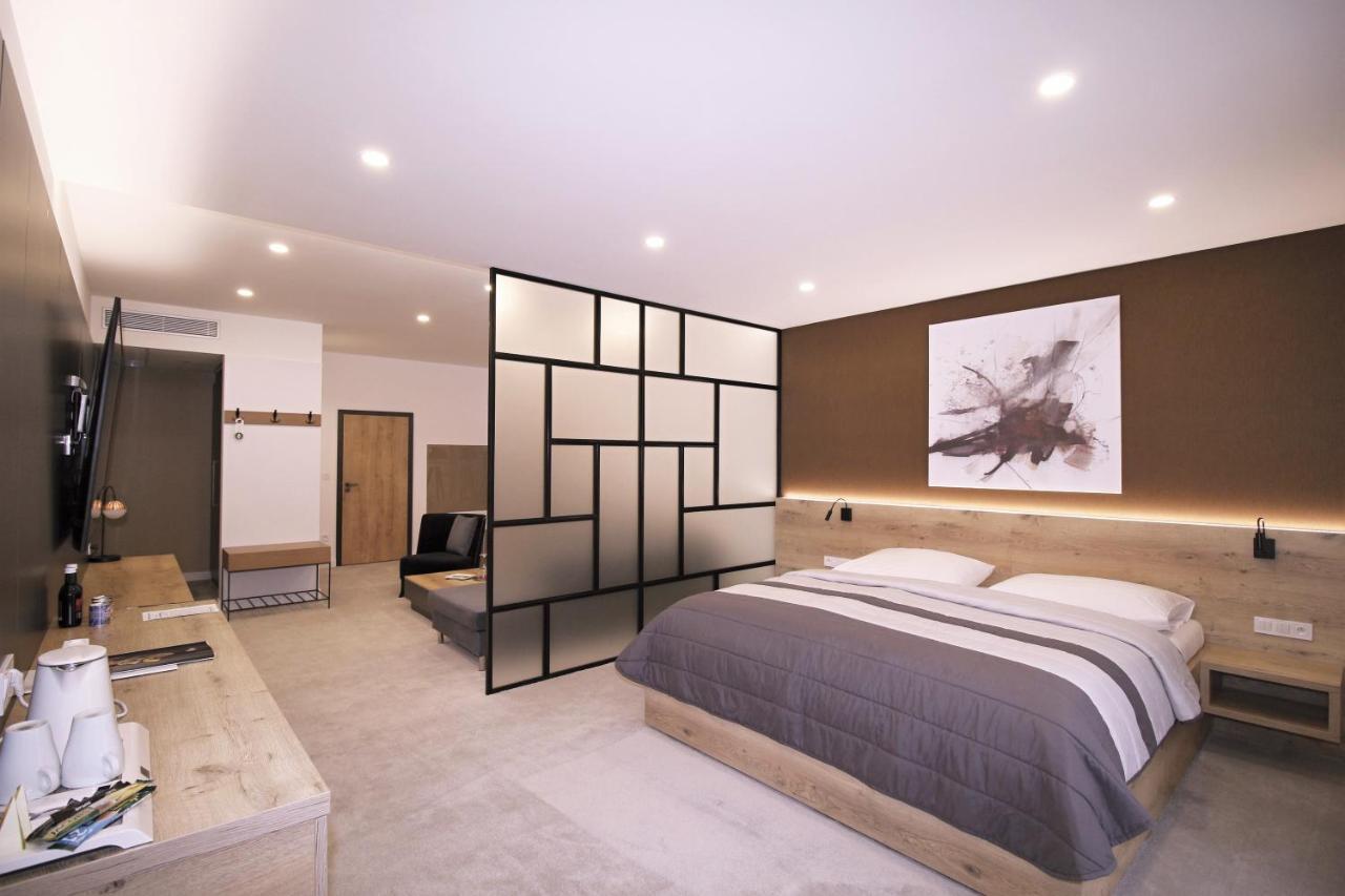 Hotel Magnus Тренчин Экстерьер фото